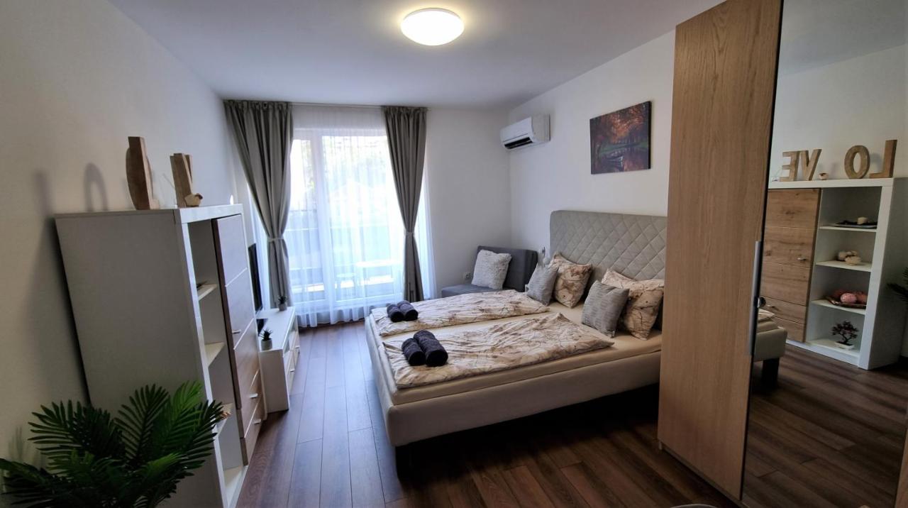 Luxury Quiet Apartment In The City Center Plovdiv Exterior foto